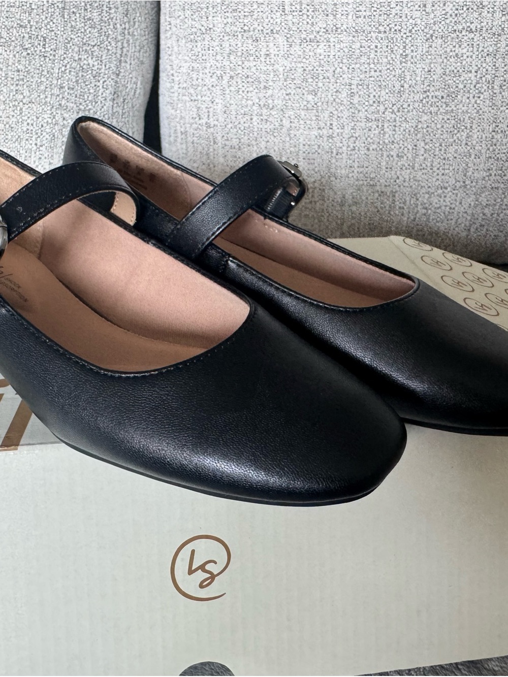 Life Stride Black Mary Jane Flats with Strap